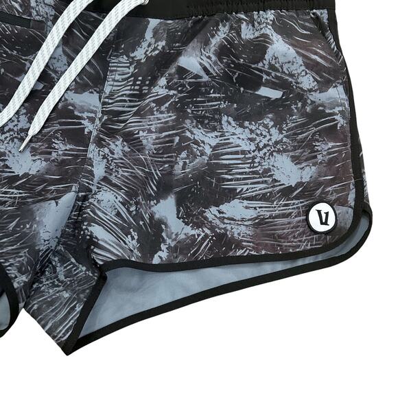 VUORI Tavi NWOT Athleisure Shorts MEDIUM Running Fitness Recycled Athletic - Picture 3 of 8